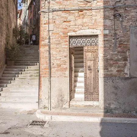 Am 1 - Elegant Three-room In The Center * Περούτζια