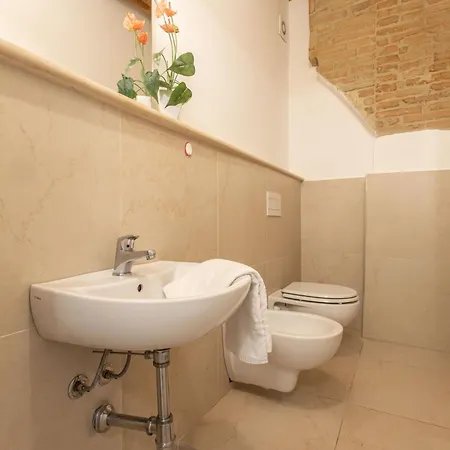 Am 1 - Elegant Three-room In The Center