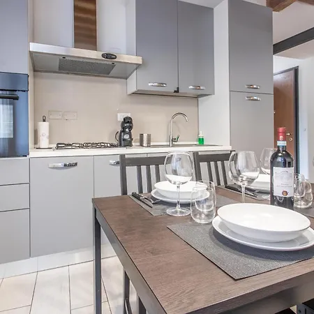 Am1 - Elegant Three-room In The Center דירה *