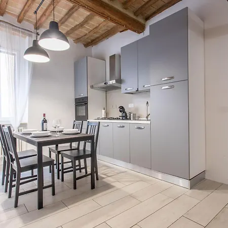 Am1 - Elegant Three-room In The Center דירה